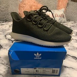 Adidas Tubular shadow